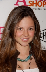 Photos de Mackenzie Rosman - All The Things We Adore  Fashion Show - 20